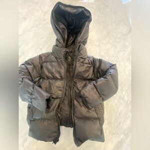 Onekid carseat/seatbelt safe puffer coat - size 5